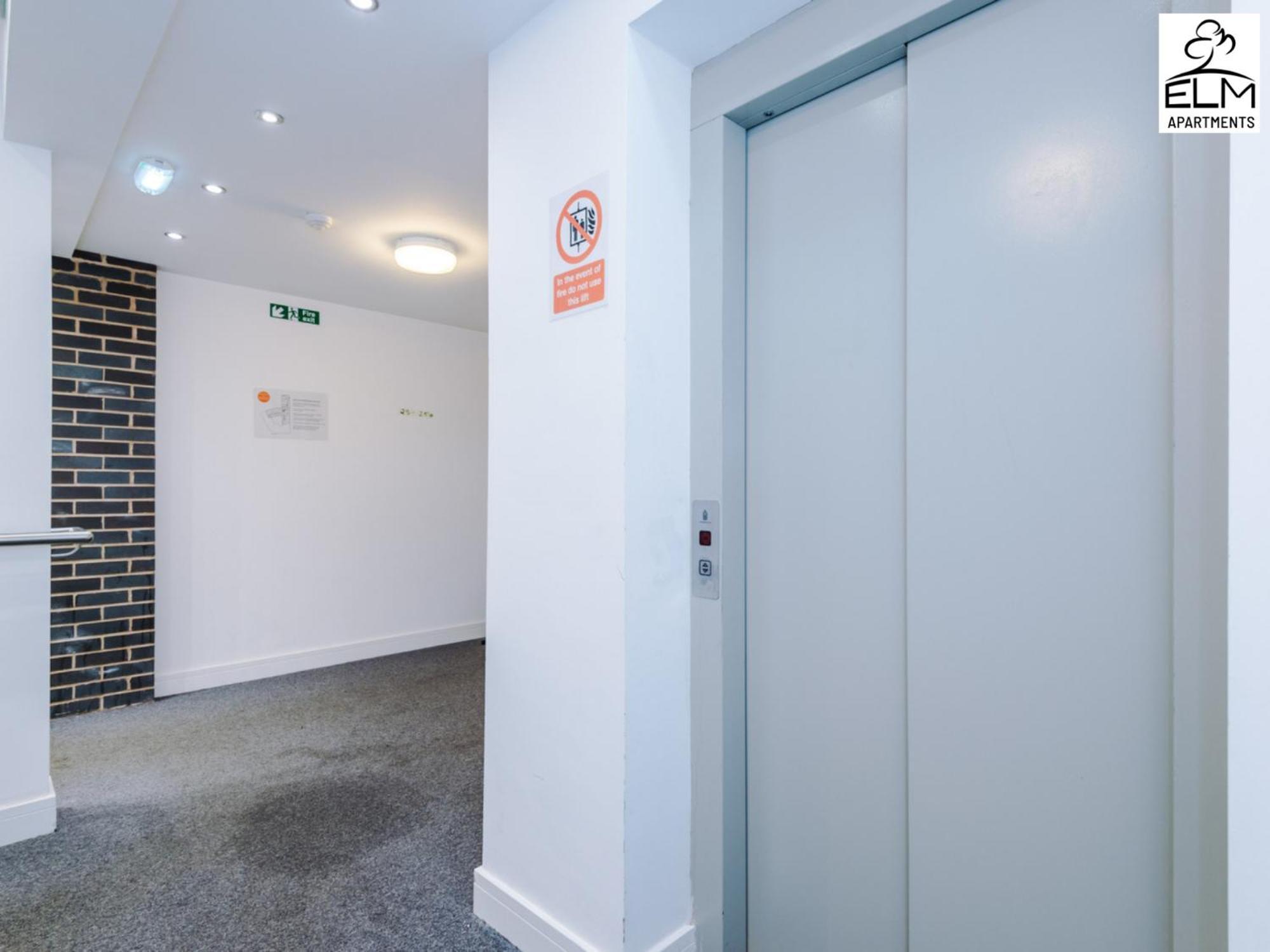 Elm Aparthotel , Collection Of Apartments Available Near Media City , Free Parking Manchester Eksteriør bilde