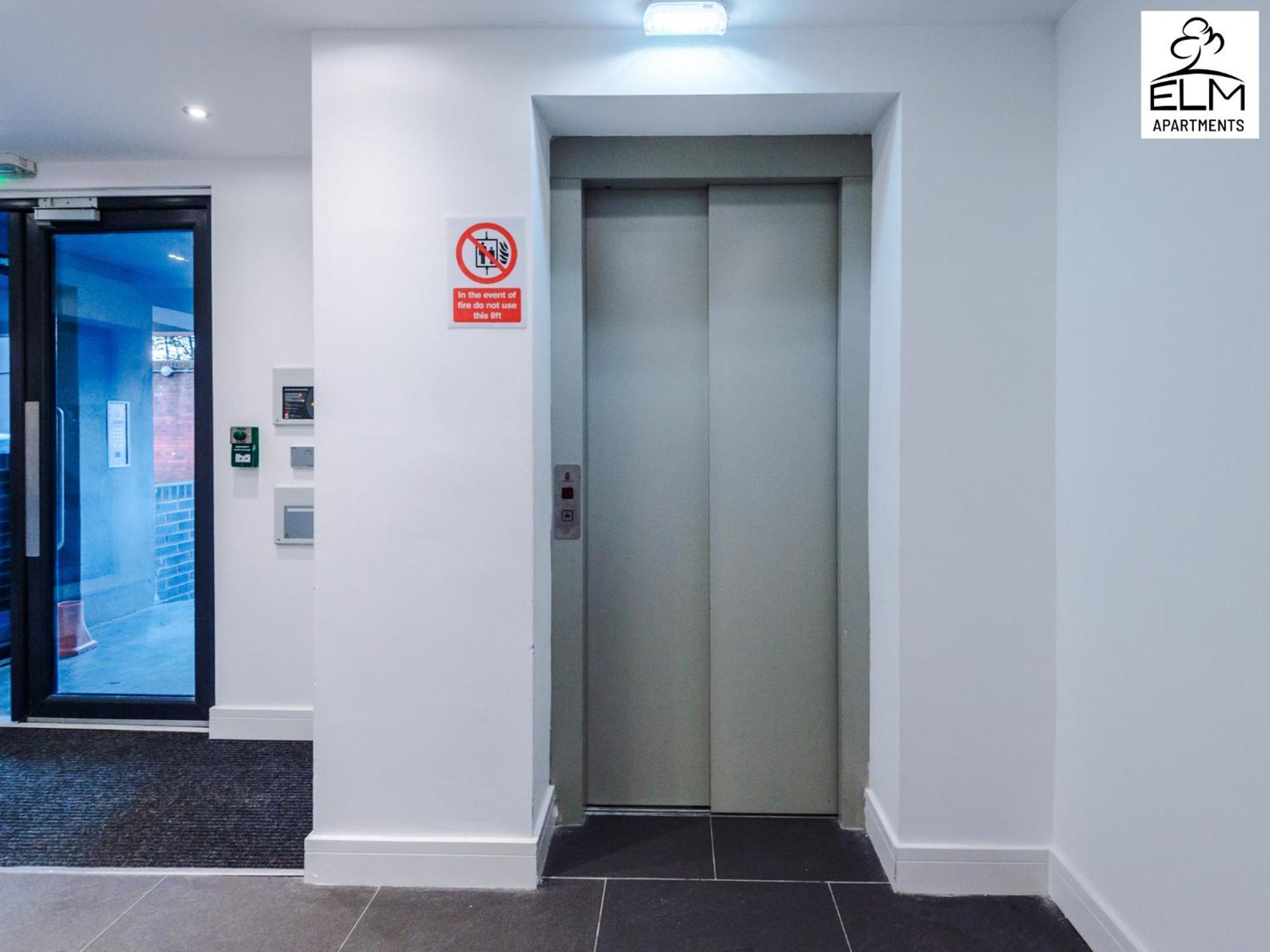 Elm Aparthotel , Collection Of Apartments Available Near Media City , Free Parking Manchester Eksteriør bilde